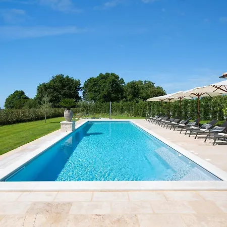 Villa Nevia *